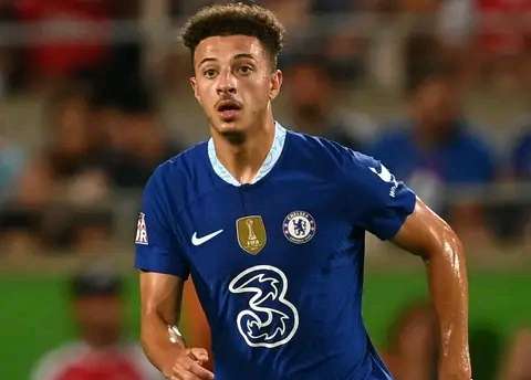 Ethan Ampadu joins Leeds united from Chelsea on a permanent deal. 1