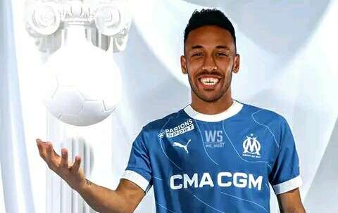 Aubameyang has completed his move to Marseille on a free transfer. 1