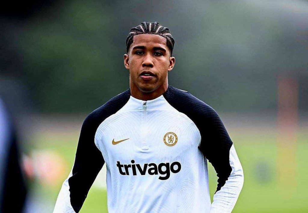 Porto wants Santos on loan. 2
