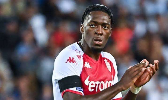 Big boost for Chelsea as they sign a replacement for injured Wes Fofana. 1