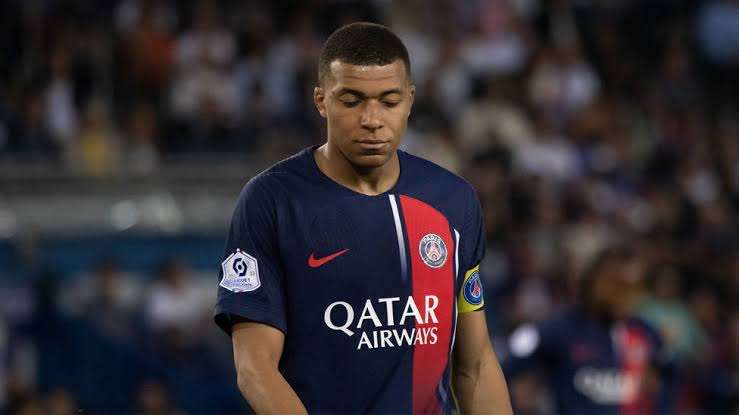 Mbappé : 'PSG is a team that divides' 2