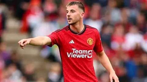 Manchester United made a very big mistake by signing Mason Mount -says Agbonlahor 1