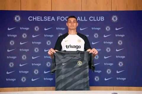 Chelsea confirm the signing of Djordje Petrovic. 2