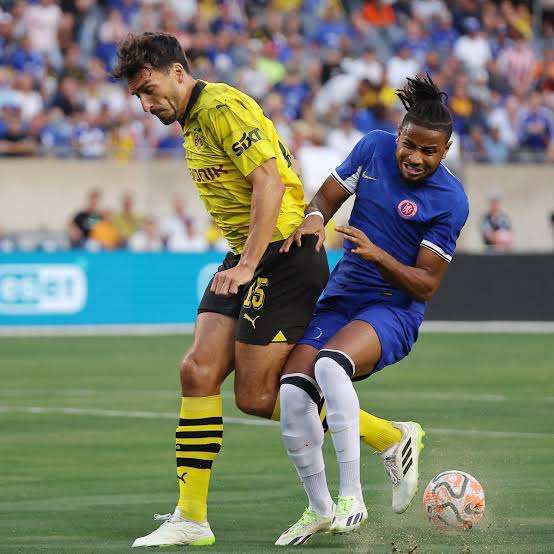 Injury Update: Nkunku suffers meniscus damage on his left knee. 2
