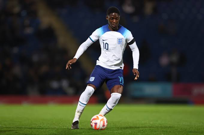Kobbie Mainoo biography, Parents, Nationality, Playing style and more. 6
