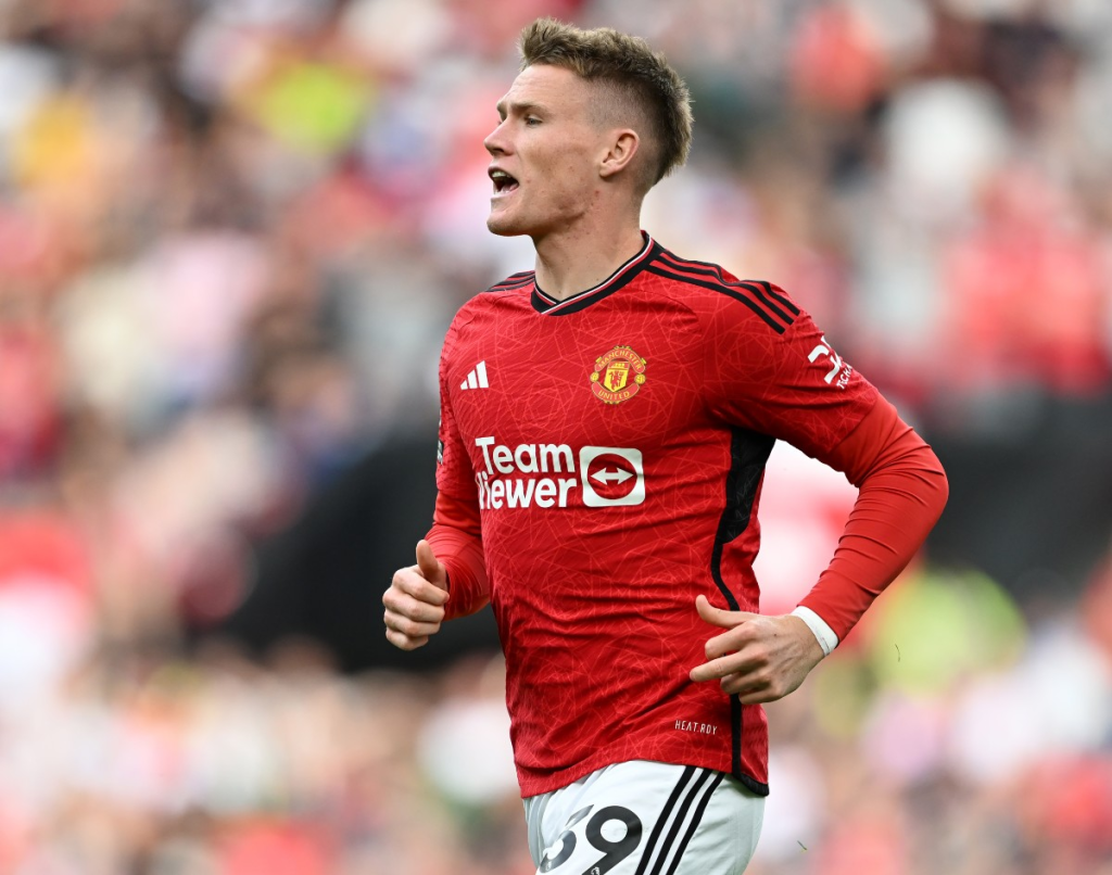 Scott McTominay of Manchester United is 'on the verge' of completing his Serie A deal. 7