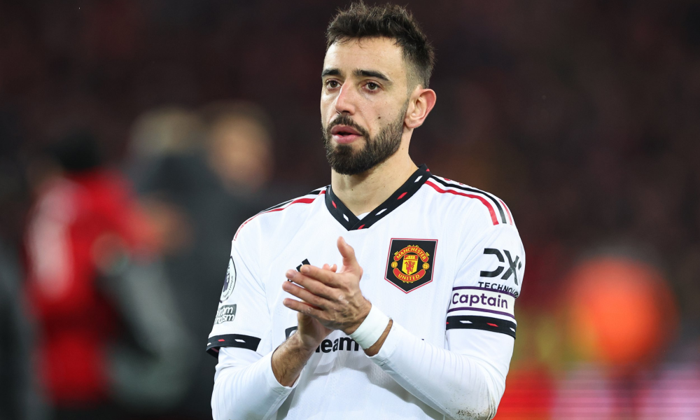 Erik ten Hag explained his decision to strip Bruno Fernandes of the Man Utd club captaincy. 10