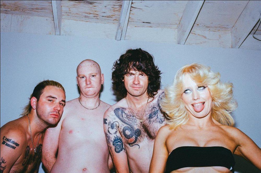 Amyl and The Sniffers - Jerkin Mp3 Download