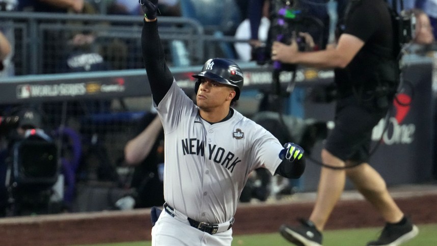 "Yankees Pass on Juan Soto: Smart Strategy or Missed Championship Window?" 2