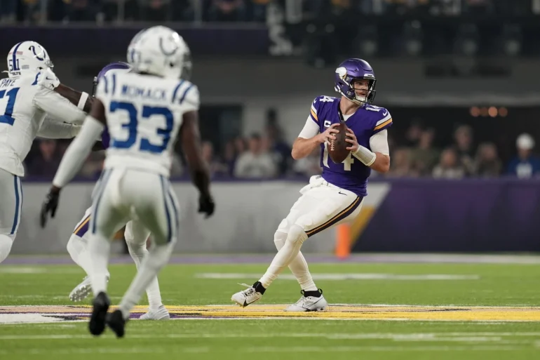 Viking Revival: How Sam Darnold Became Minnesota's Unlikely Playoff Savior 8