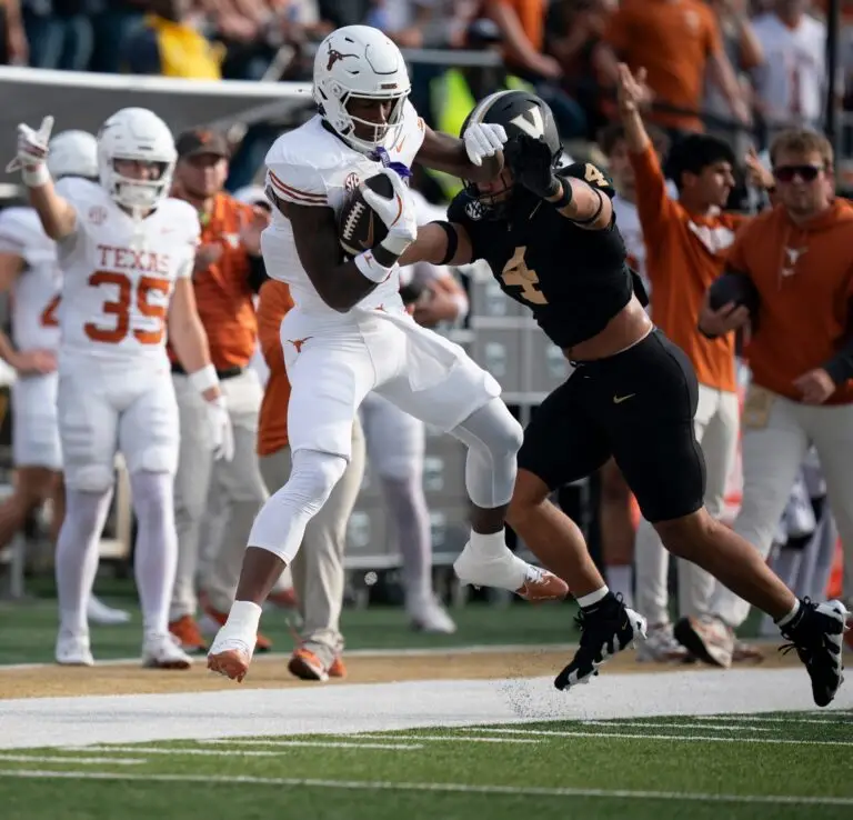 Victory or Warning Sign? Texas Longhorns Fans Sound Alarms Despite Win Over Vanderbilt 4