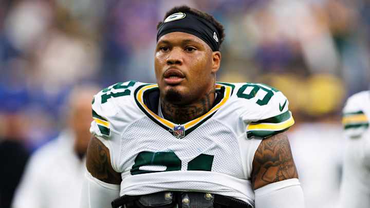 Patriots Poach Packers' Future Star: Controversial Signing Sparks Outrage in Green Bay 7