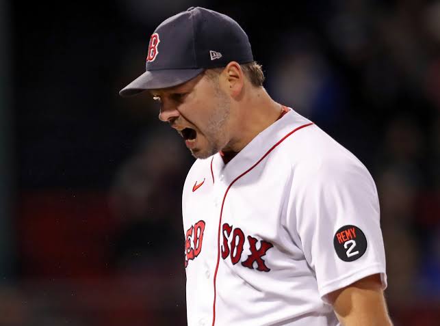 **Red Sox Shock Fans with Bold Move: Veteran Pitcher Rich Hill Returns to Boston for 2025 Season** 7