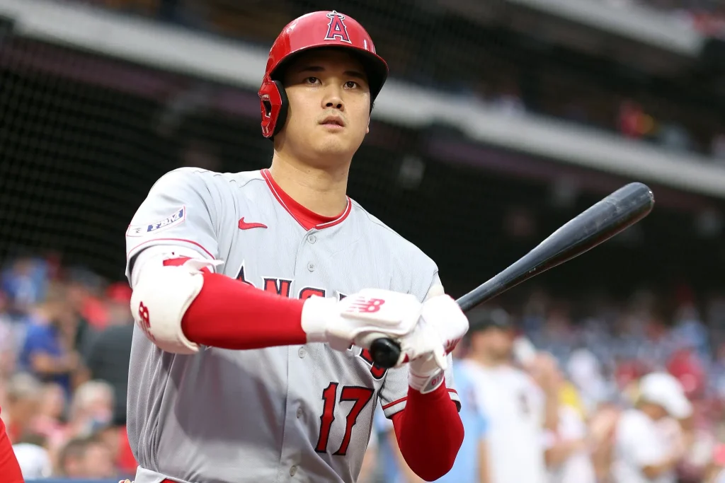 Shohei Ohtani Signs with New York Mets in Groundbreaking Deal to Replace Pete Alonso 6