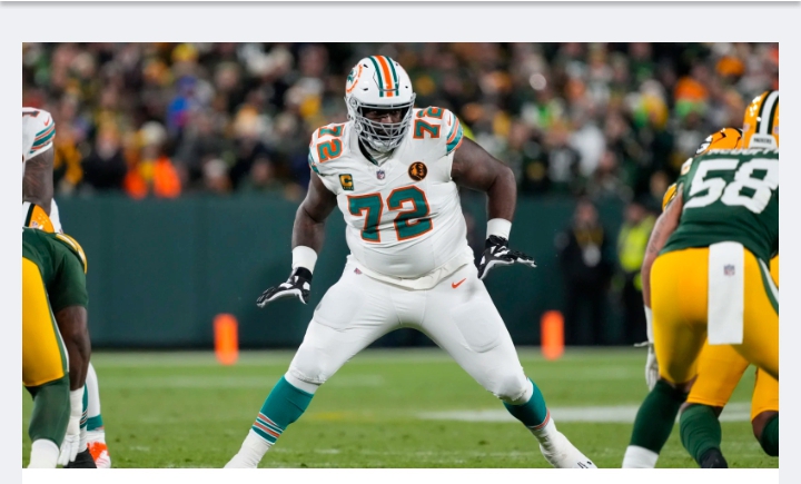 JUST IN: Dolphins at a Crossroads: Is Miami Losing Terron Armstead and Trading Tyreek Hill?. 5