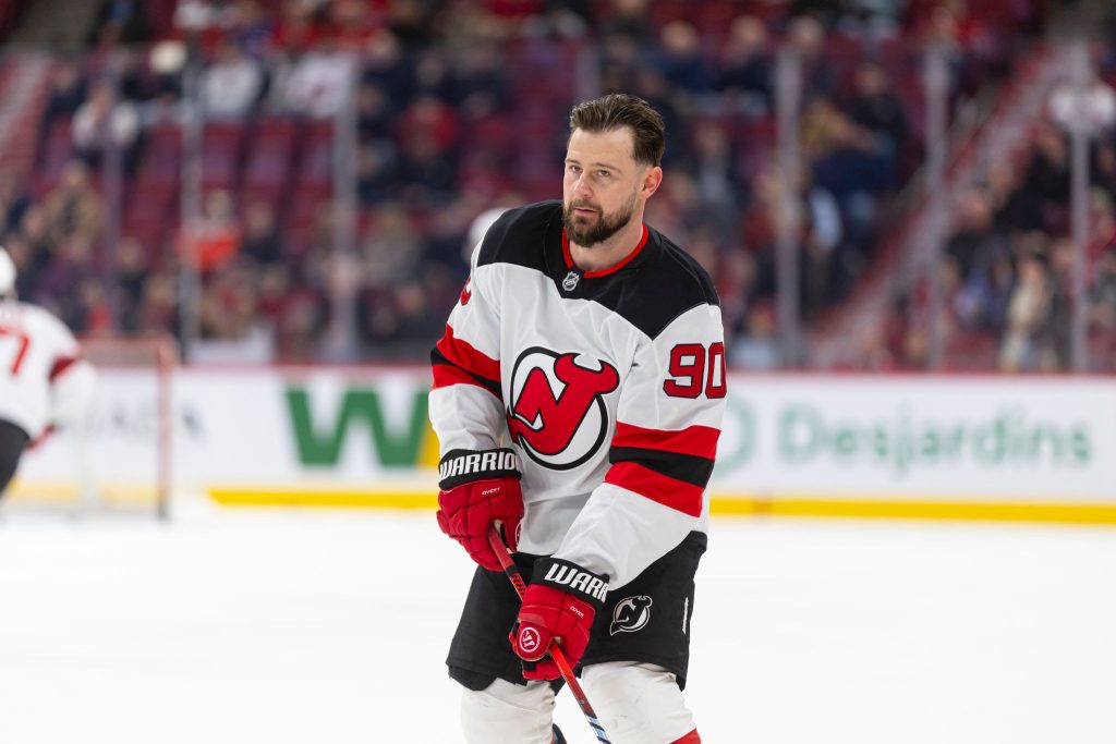Tomas Tatar Makes Historic Return to Colorado Avalanche, Ignites Excitement Among Fans 10