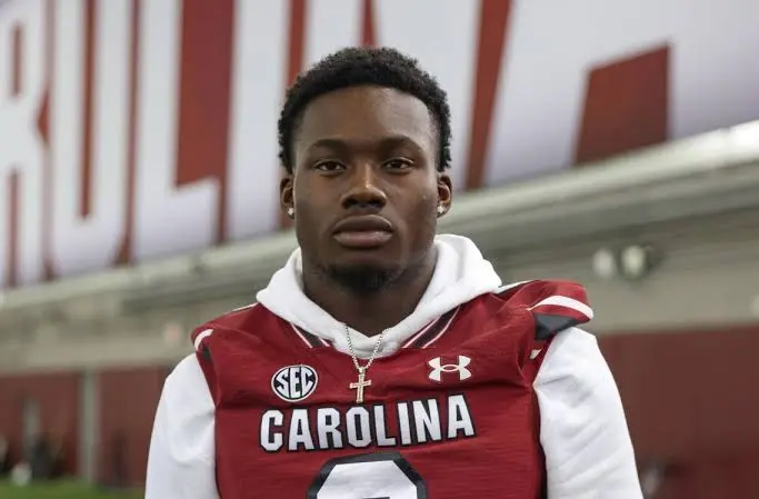 BREAKING: Five-Star Phenom Nyck Harbor Shocks College Football, Flips Commitment from South Carolina to Louisville in Blockbuster Recruiting Move 9