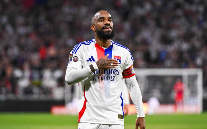 Oficial: Alexandre Lacazette semnează un contract pe un an cu FCSB pentru a întări atacul 2