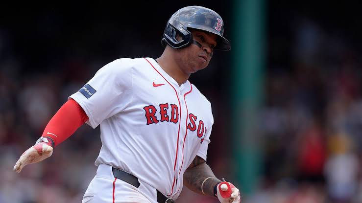 *BRAVES STEAL THE SHOW: Rafael Devers Leaves Boston Red Sox to Return back home!* 8