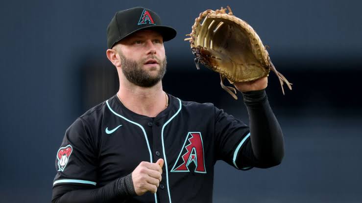*"WALKER JOINS THE EMPIRE: Mets Make Massive Splash, Signing Christian Walker to Supercharge Lineup"* 3