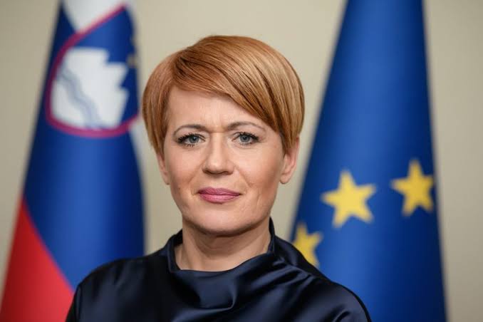 Aleksandra Pivec imenovana za novo predsednico Republike Slovenije po odstopu Nataše Pirc Musar 8
