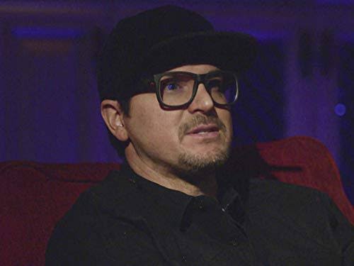 **"Spooked into Retirement? Zak Bagans Steps Away from Ghost Hunting Amid Alarming Health Struggles"** 5