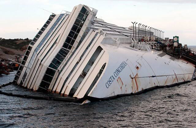 Tragedia in Mare: Nave Affonda al Largo dell’Italia con oltre 10.000 Persone a Bordo 7