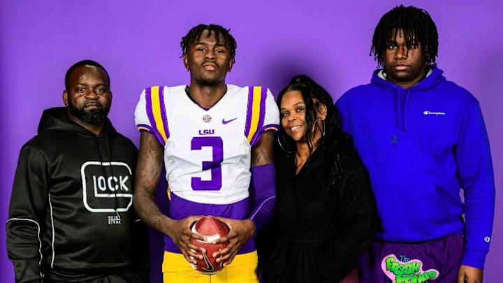 LSU Football's Transfer Portal Haul Retakes No. 1 Ranking in America This Offseason 8